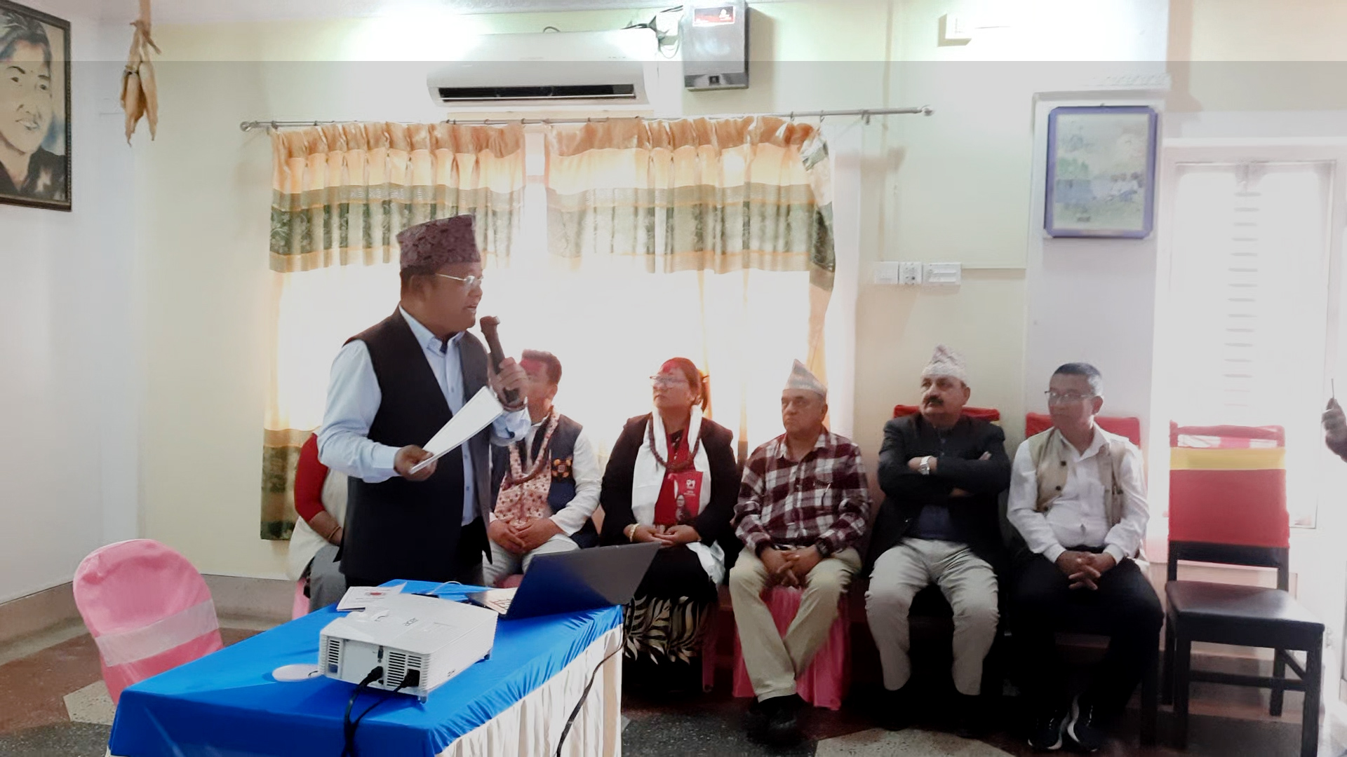 नेकपा एमाले सुनसरी क्षेत्र नं. १ का उम्मेदवारले आफ्नो चुनावी प्रतिबद्धता पत्र सार्वजनिक