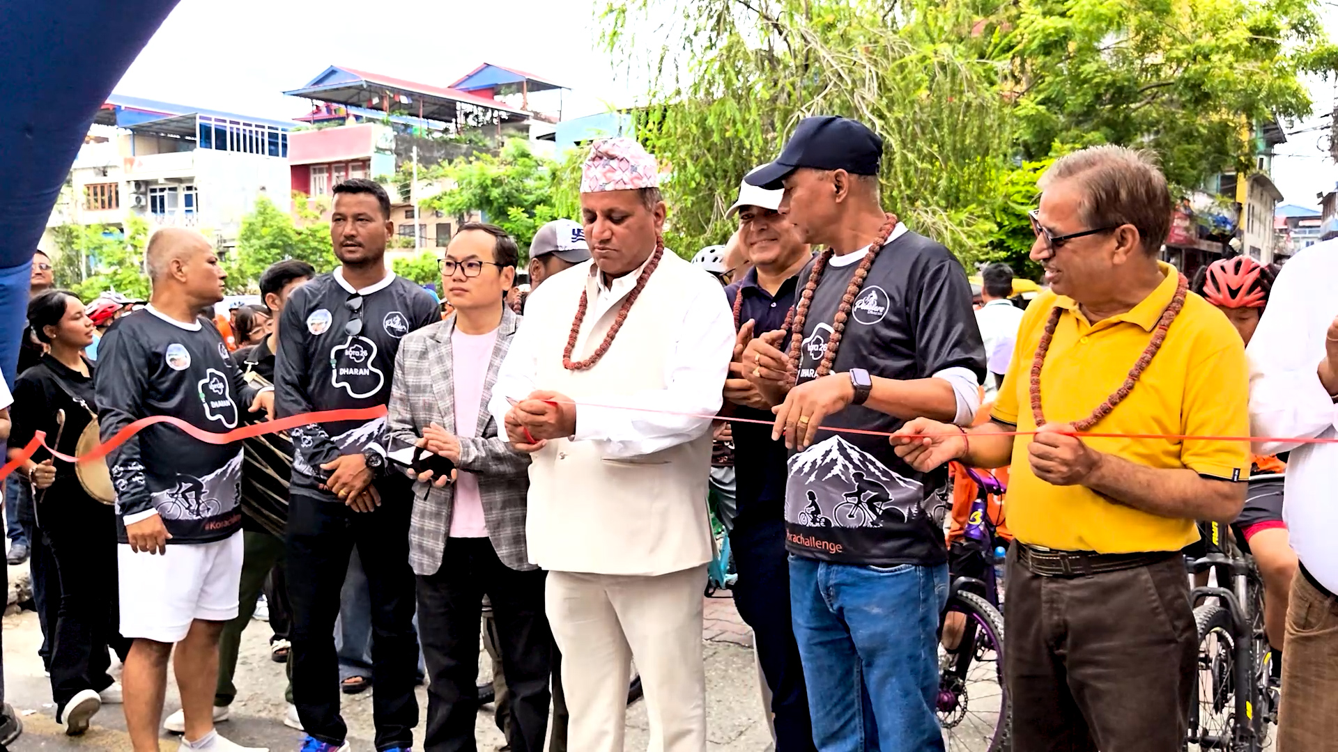 कोशी प्रदेश सरकारको ‘कोशी प्रदेश पर्यटन वर्ष २०८३’ अभियानलाई प्रवद्र्धन गर्ने लक्ष्यसहित प्याडलर्स धरानको आयोजनामा ३० किलोमिटर लामो साइकल ¥याली सम्पन्न